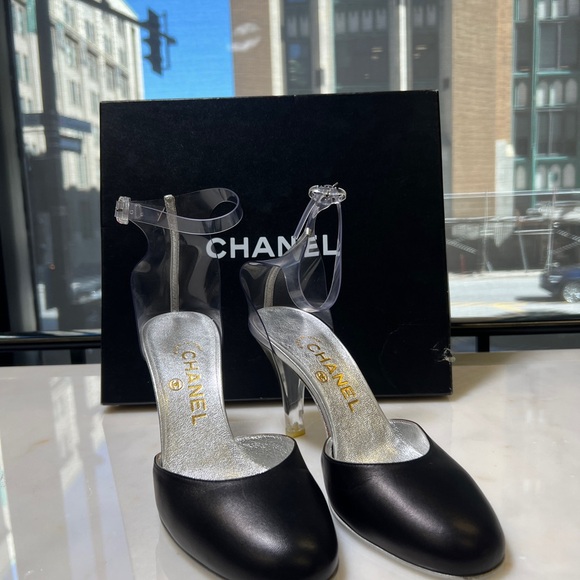 Chanel Ankle Strap Pump - Picture 2 of 9